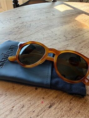 Le Specs Round Tortoise Shell Sunglasses - Amber Brown Frame with Dark Lenses